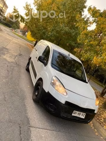 Peugeot partner 2014