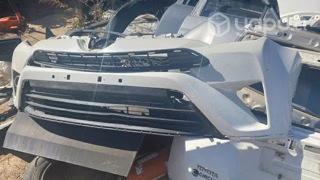 Parachoque Toyota rav 4 2018 - Imagen 2