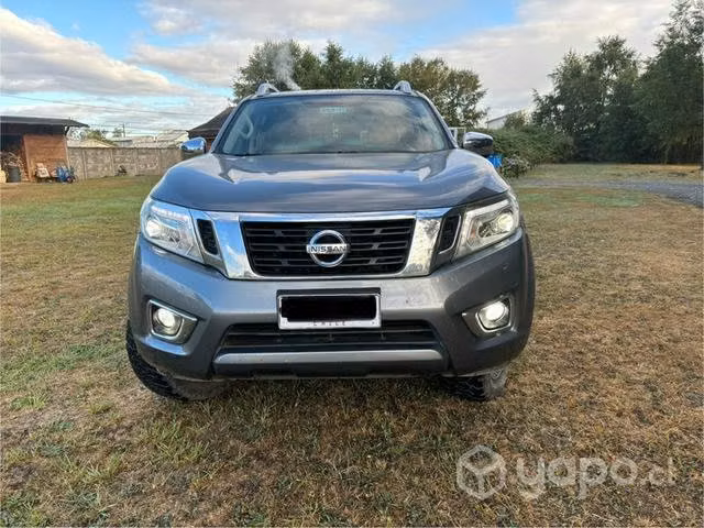 Nissan NP300 LE 4x4 FULL