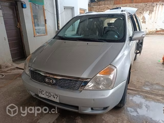 Kia grand carnival 2015