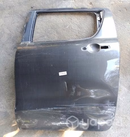 Puerta Trasera Izq Detalle (MBD017) BT50 2019 2.2