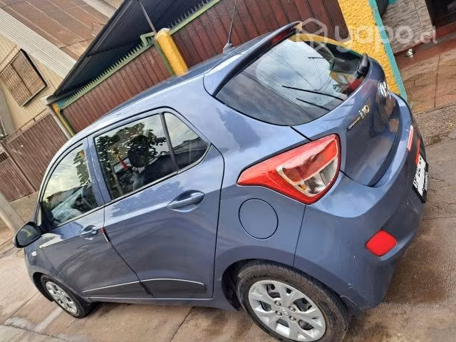 Vendo vehiculo usado en muy buen estado