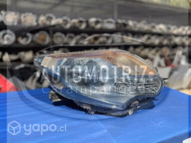 Óptico derecho Mitsubishi L200