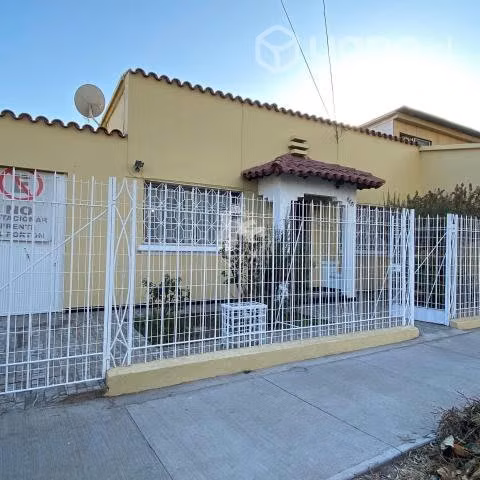 ¡Amplia Residencia en La Cisterna