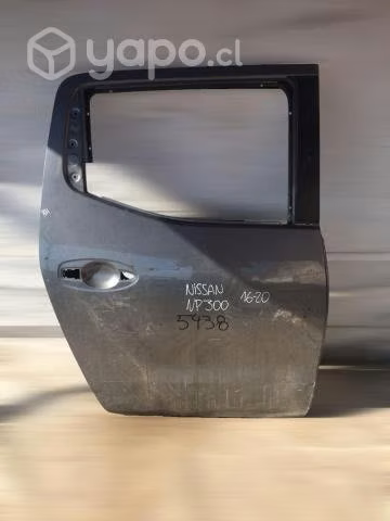 Puerta trasera rh nissan np