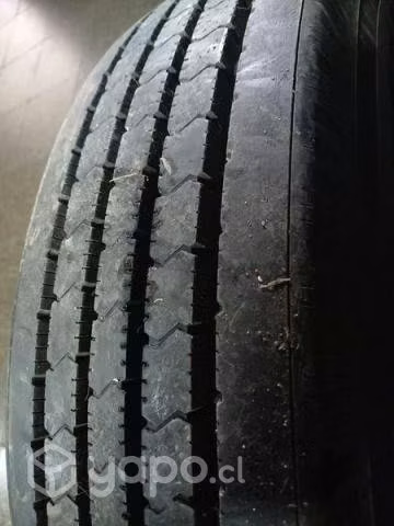 Neumático Maxxis nuevo 7.50- R16 nuevo
