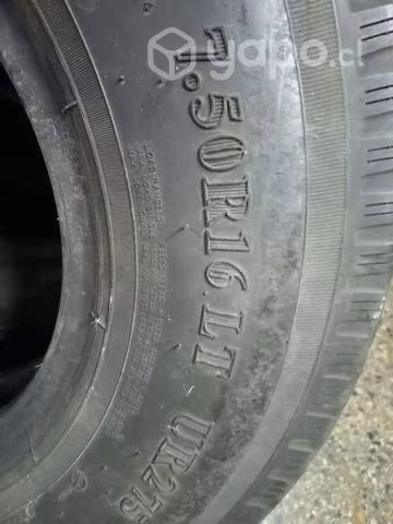 Neumático Maxxis nuevo 7.50- R16 nuevo