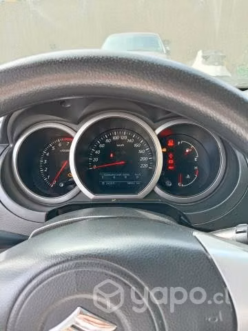 Suzuki grand nomade 2015 4x4 radio con pantalla