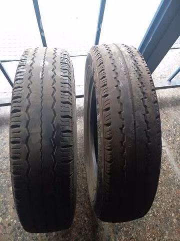 2 neumáticos 145-R13 están impecables - Imagen 3