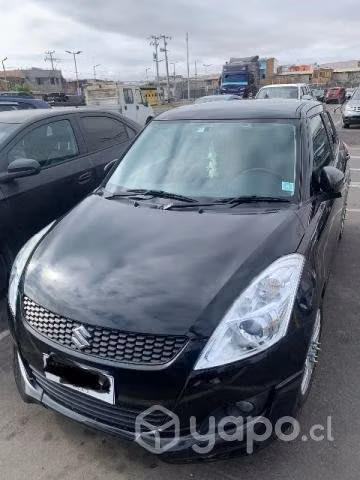 Vende  SUZUKI SWIFT 2013