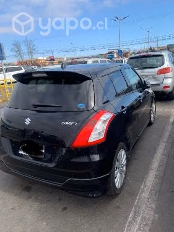 Vende  SUZUKI SWIFT 2013