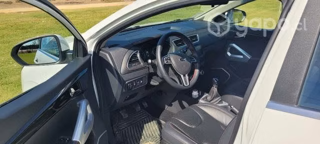 Jac js2 luxury