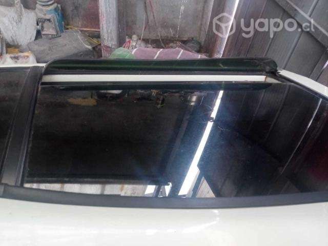Puerta lateral trasera derech camioneta Mitsubishi - Imagen 8