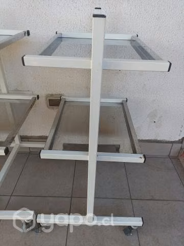 Mesa porta equipos para insumos medicos - Imagen 4