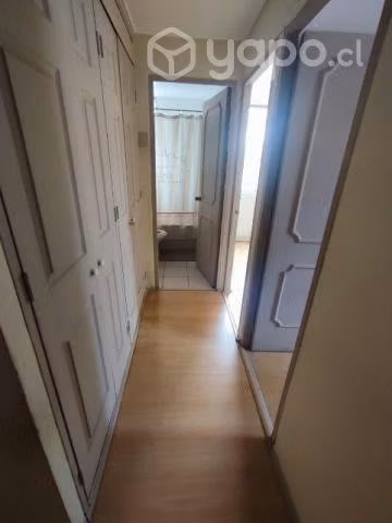 Arriendo departamento año corrido a pasos metro Ch