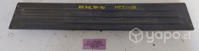 Tapiz Cubre Zocalo Delant Der BT