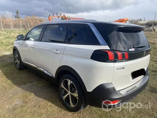 Peugeot 5008 año 2018
