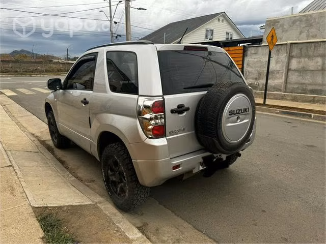 Suzuki grand Vitara 2011 full equipo - Imagen 3