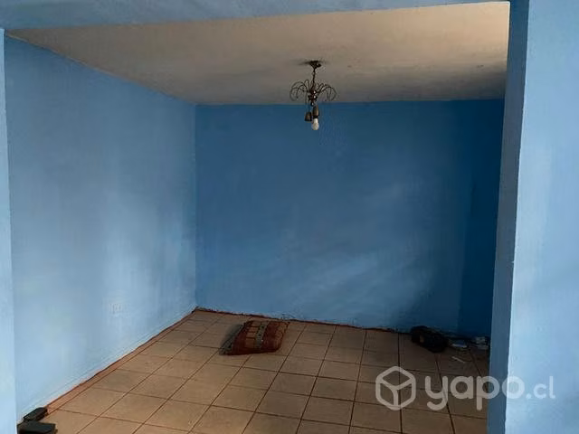 Se arrienda casa , con 2 Dpto interiores