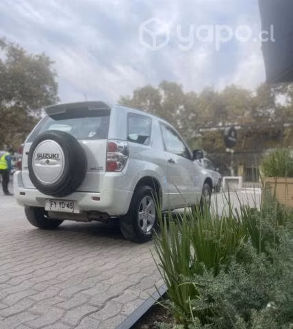 Suzuki grand vitara 2013
