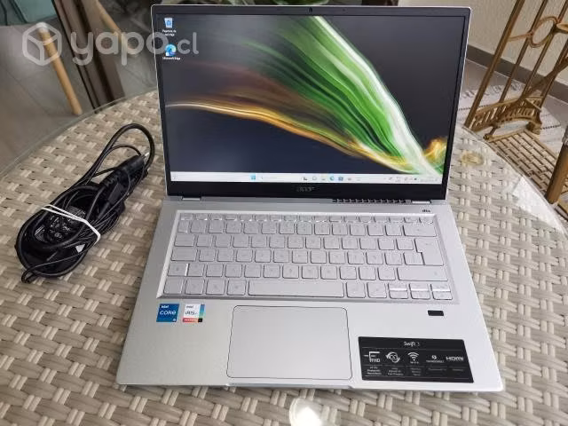 Notebook ACER Swift 3 14 1,5 años de uso