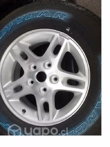 1 neumático y llanta magnesio nuevos jeep Cheroke