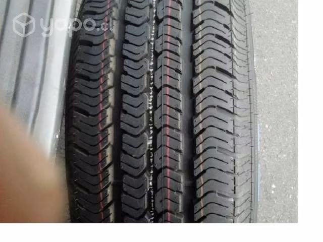 1 neumático y llanta magnesio nuevos jeep Cheroke