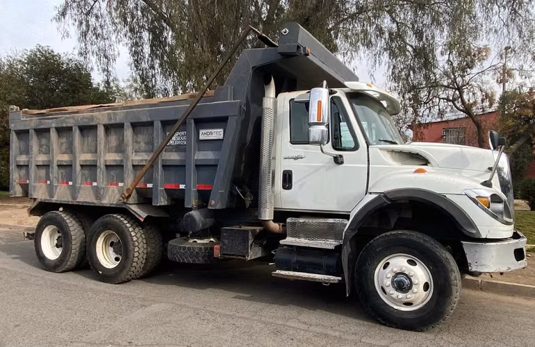 Camión Tolva International 7600 Workstar 16 m3 6x4 Año  Kms