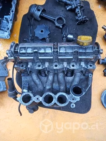 Renault kangoo 2005 diesel culata multiple admisio