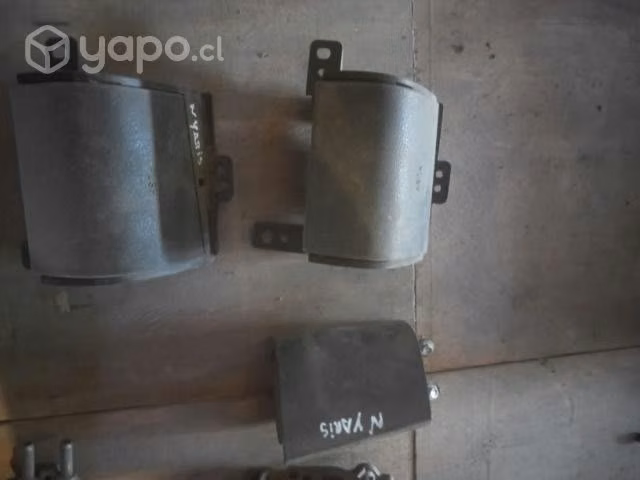 Toyota new yaris porta vasos envio regiones