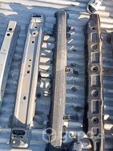Hyundai elantra 2014 frontal refuerzo parachoque