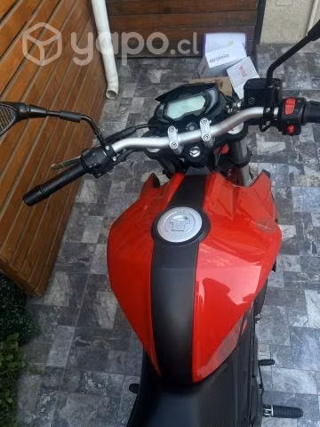 Moto Benelli TNT250n 2022