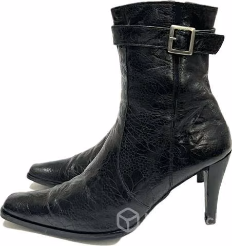 Botín Taco 100% Cuero Marca Pollini N*36 Negro
