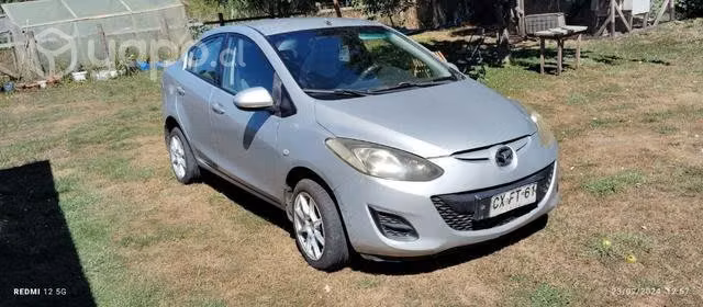 Mazda 2 1.5 año 2011