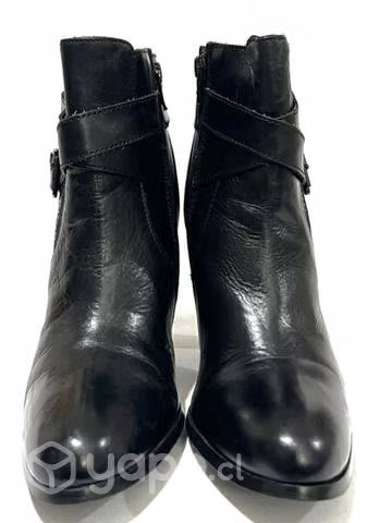 Botín Tacón 100% Cuero Marca Pollini N°38 Negro - Imagen 3