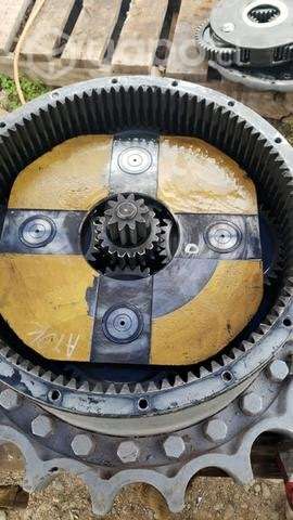 Komatsu PC200-8 disponemos de mando final - Imagen 5