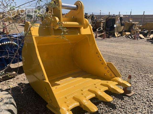 Balde 336D Caterpillar impecable estado - Imagen 4