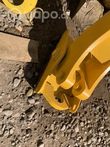 416E Caterpillar, estabilizador impecable estado