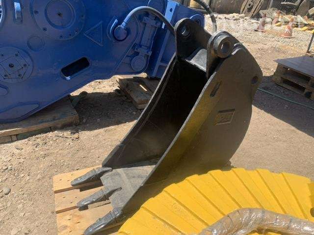 416 Retroexcavadora Caterpillar, balde impecable - Imagen 3
