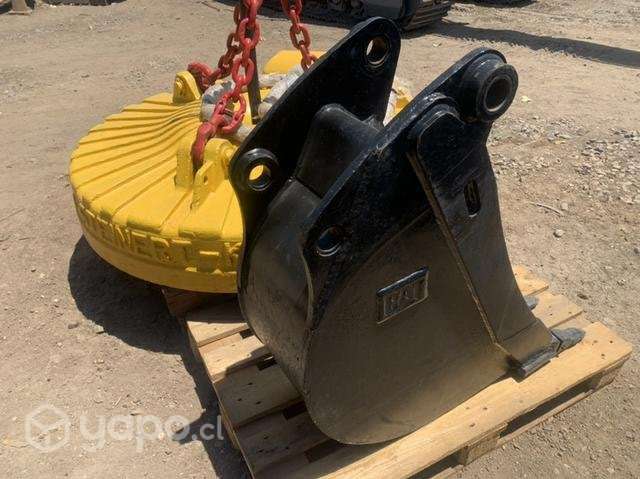 416 Retroexcavadora Caterpillar, balde impecable - Imagen 4