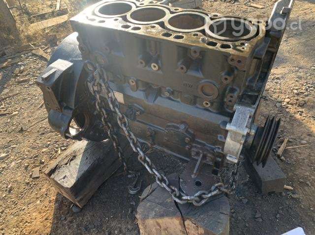 Block Caterpillar 3054 impecable estado - Imagen 4