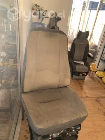 Asiento operador Máquinaria impecable estado