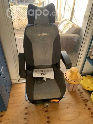 Asiento operador Máquinaria impecable estado