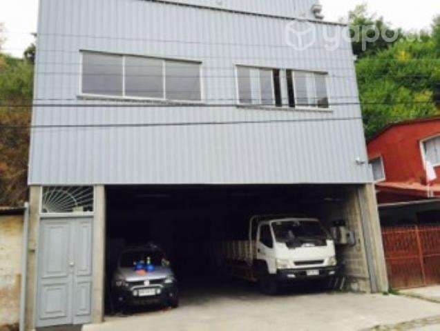 Gran Oficina (galpón) Comercial A Pasos De Av. Arg