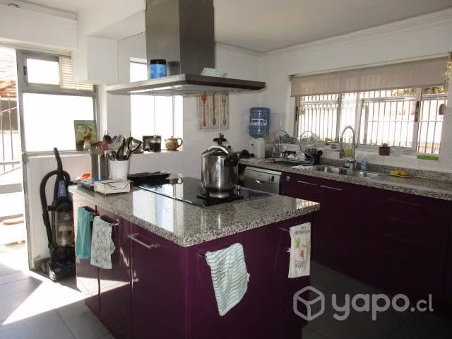 Viña del Mar Alto; Casa 210 mt2;4D/4B/2E/3 niveles