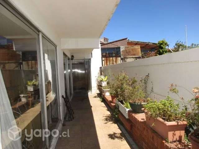 Viña del Mar Alto; Casa 210 mt2;4D/4B/2E/3 niveles
