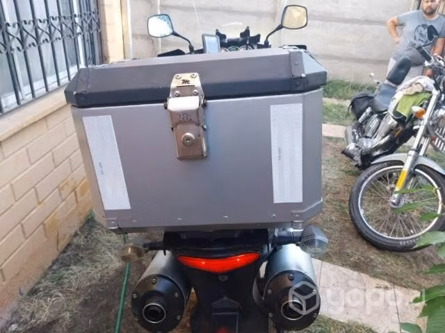 Suzuki v-strom DL 100p