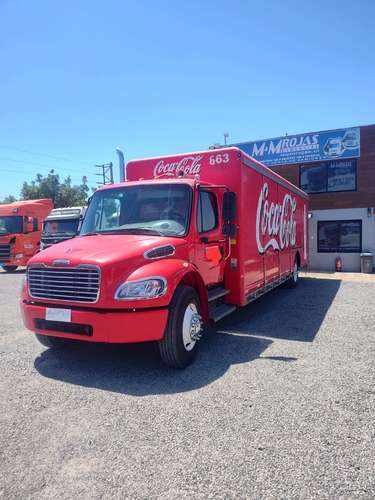 2009-2010 Freightliner M2 210