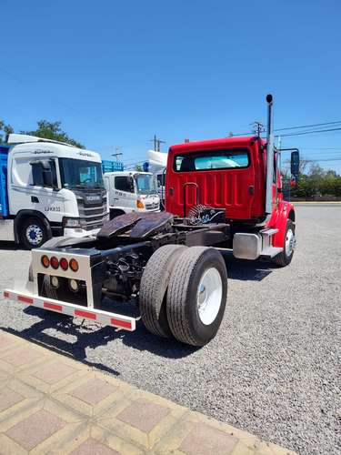2010 Freightliner M2 106