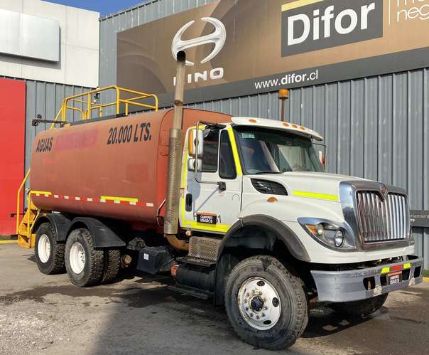 International 7600 aljibe 20.000 lts. año 2015